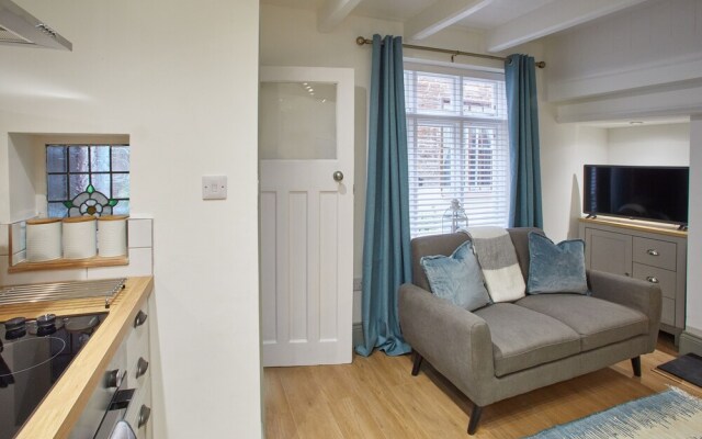 Threadneedle Cottage