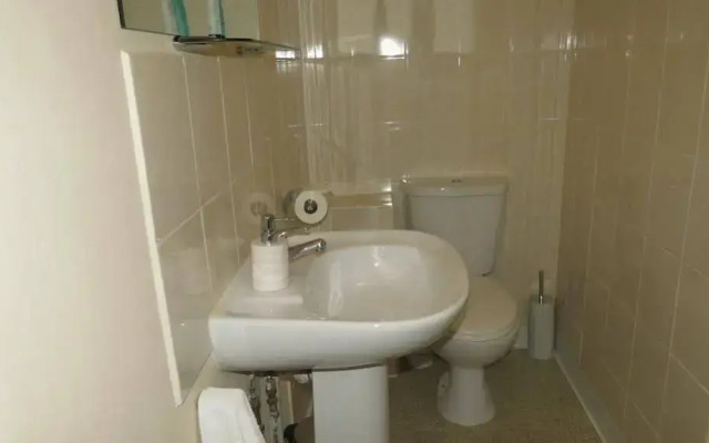 Montrose Guest House