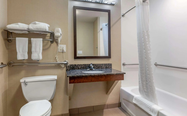 Comfort Suites