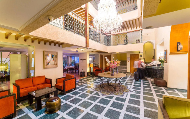 Hôtel Les Trois Palmiers