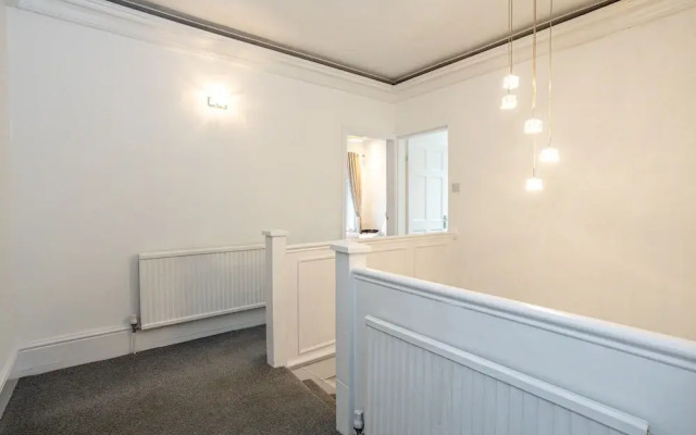 Pillo Rooms - 4BR House near Heaton Park