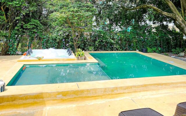 Luxury Home In Aguacatala