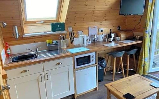 Swan View Lodge - North Uist