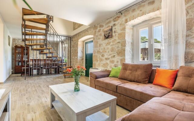 Amazing home in Ploce w/ WiFi and 3 Bedrooms