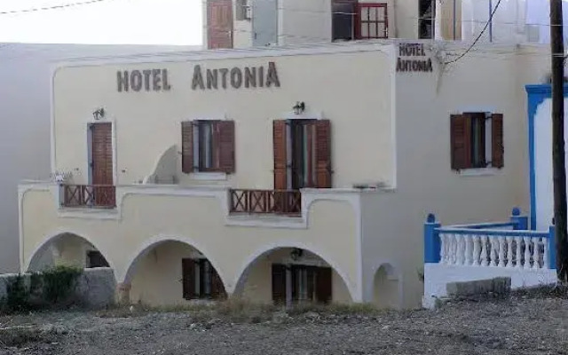 Antonia