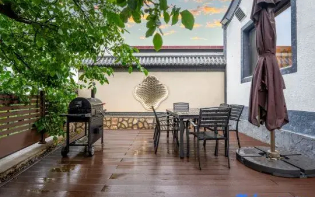 Yunshan Courtyard House