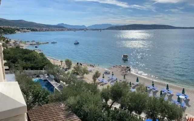 Segetski Dvori
