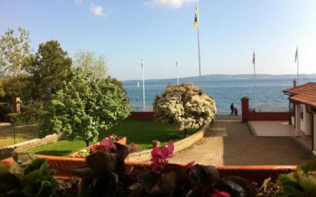 Verde Blu Lakefront Boutique Holiday Apartments Trevignano Romano