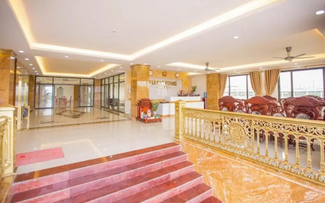 Tu Phuong Hotel TH by Bay Luxury