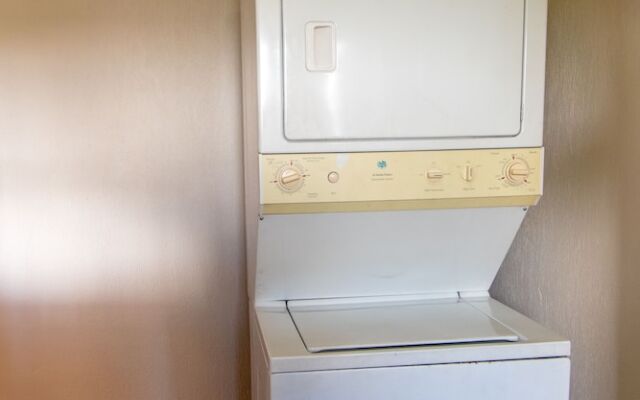 "Modern 2br Casa Calmarse W Mountain View"