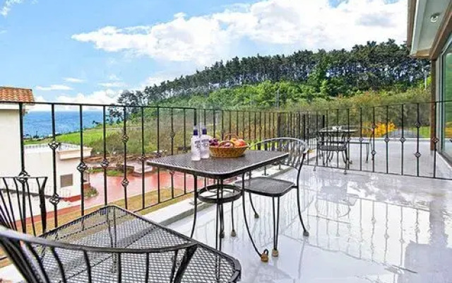 Taean Gomseom Paradise Pension