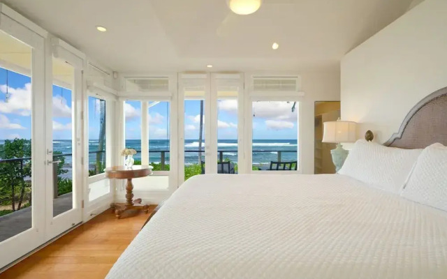 King Hale 4 Bedroom Home by RedAwning