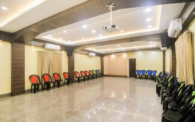 Hotel Grand Palace Banquet by OYO Rooms