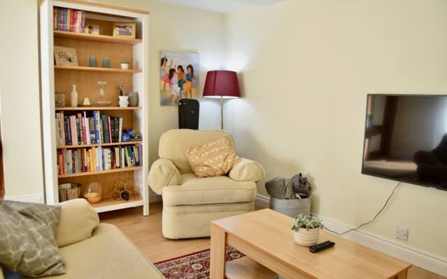 Spacious 3 Bedroom Family Home in Vauxhall
