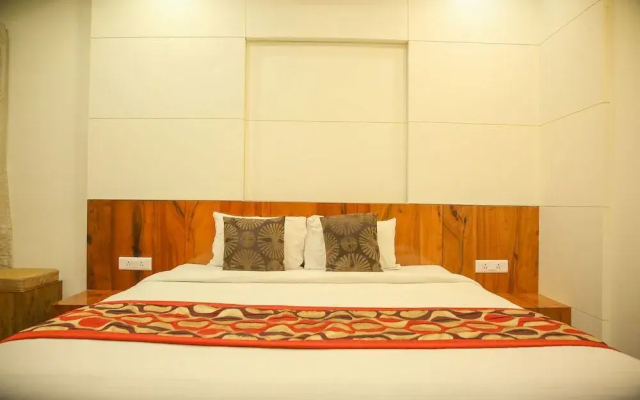 Hotel Madhuri Executive