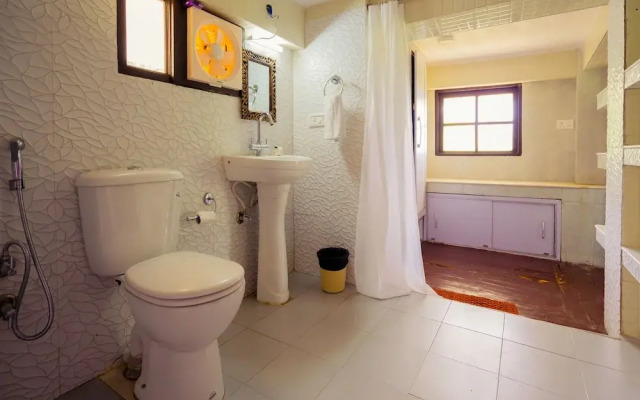 OYO 14132 Home Elegant 1BHK Kempty Road