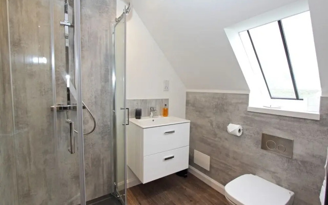 Monkstadt No 9 - Pretenders Escape