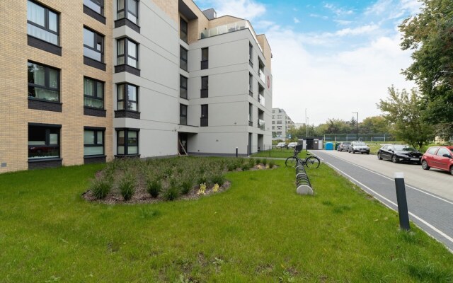 Tauron Arena Apartments by Renters