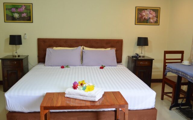 Home Stay Stc Bed & Breakfast