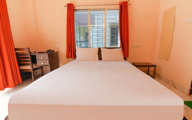 FabHotel Ashraya Inn