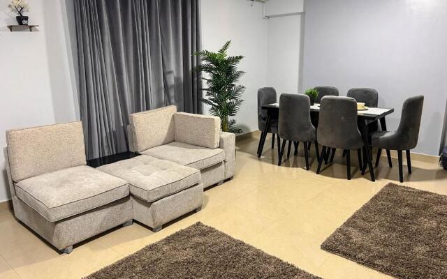 Spacious 3Bed Apt Beach Front View Of Alexandria