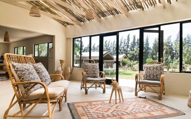 Addo African Home