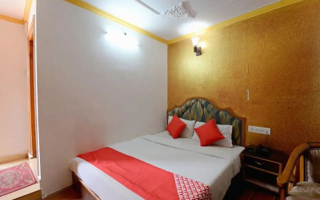 The Paramount Inn by OYO Rooms