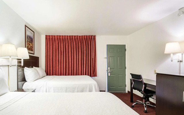 Rodeway Inn