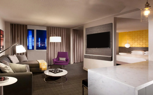 Hyatt Regency Los Angeles International Airport