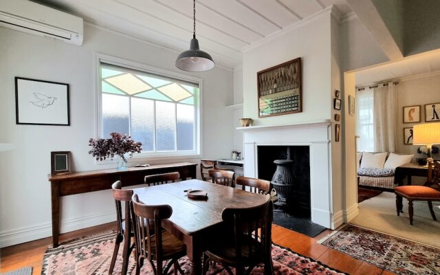 Timeless Heritage Grey Lynn 2BR Beauty