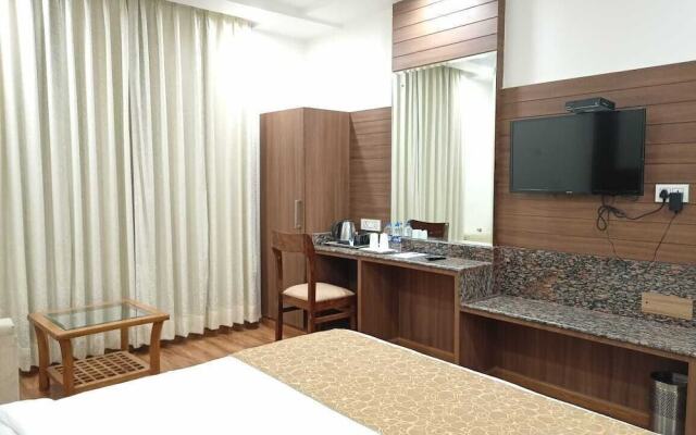 Hotel Kalka Royal