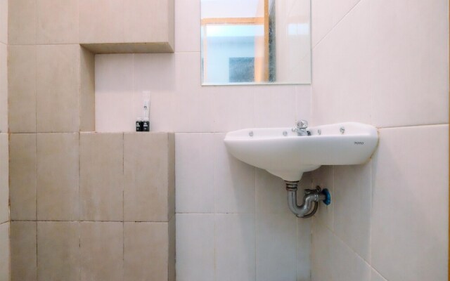 Cozy Living 2Br Royal Heights Apartment