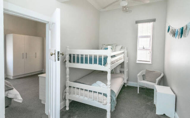 Fifth Avenue Beach House