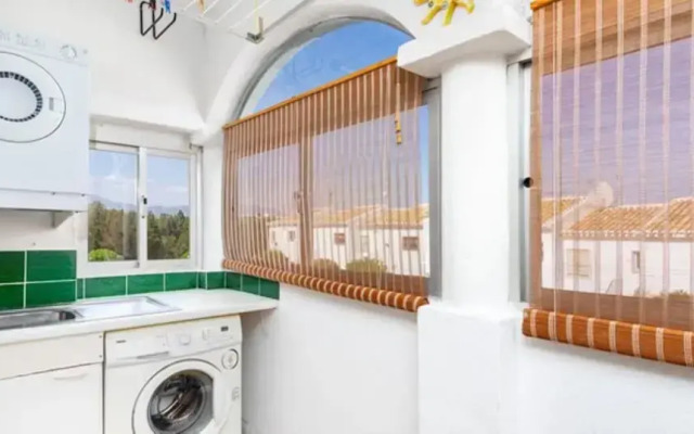 Apartment - 2 Bedrooms with Pool and WiFi - 107885