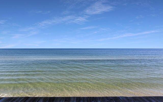Edgewater Retreat