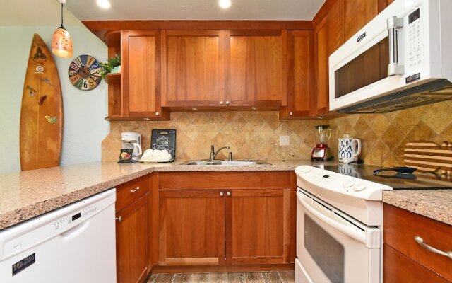 Papakea #g103 2 Bedroom Condo by RedAwning