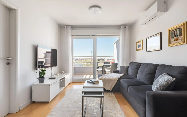 Apartment Diva, a nice condo with free parking