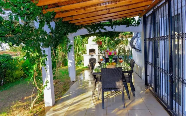 Gorgeous Secluded Villa With Private Pool and BBQ in Antalya