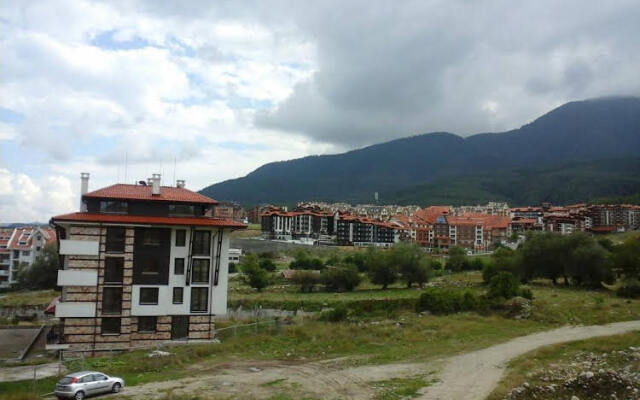 Explore Apartments in Kamenitza