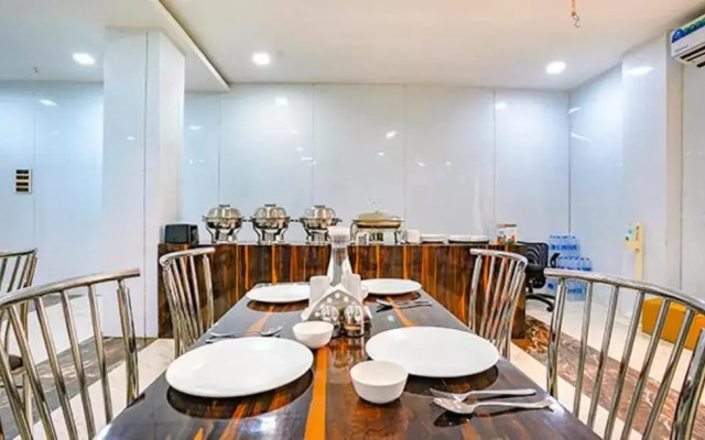 Capital O 62560 Hotel Zaid International