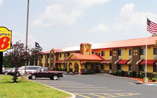Super 8 Bowling Green South