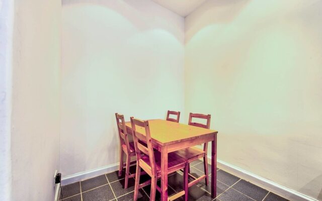 Intriguing 4-bedroom Main Door Apt Near Old Town