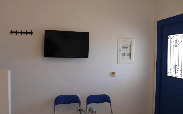 Ateni House