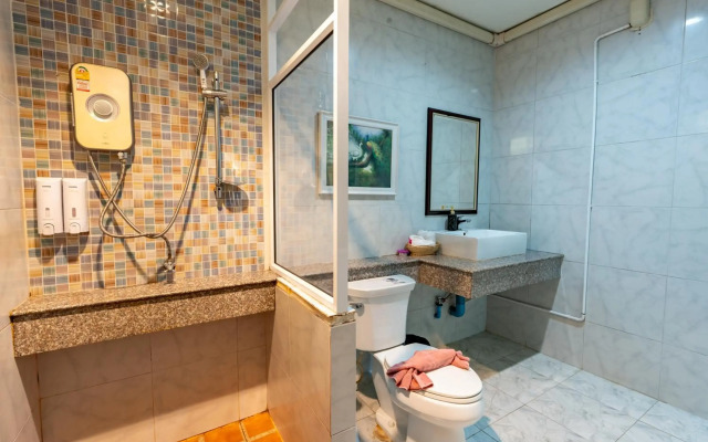 Khaosok Rainforest Resort