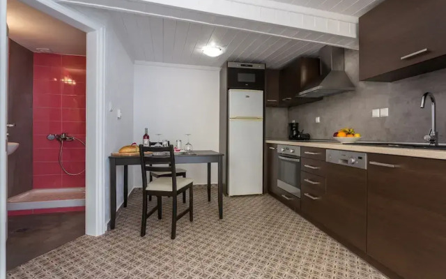 Evagelia Villas and Apartments