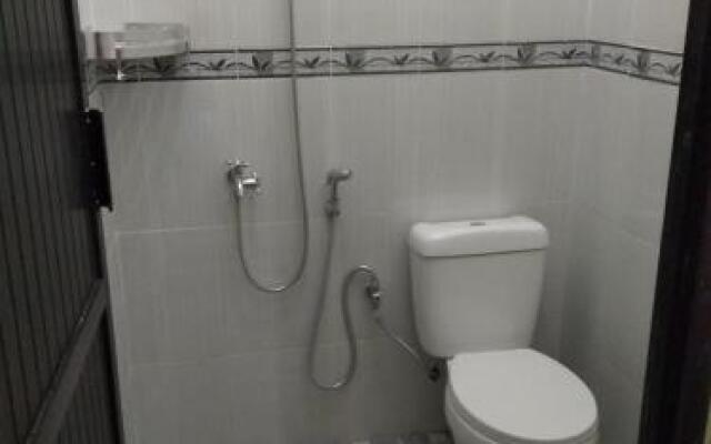 Yellow Hostel