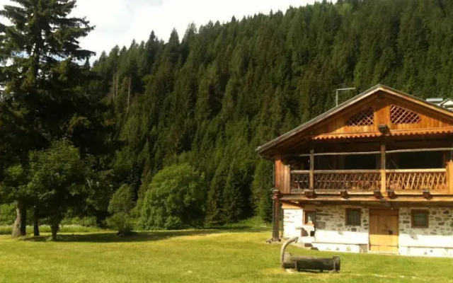 Tabià al di là de l'Aiva