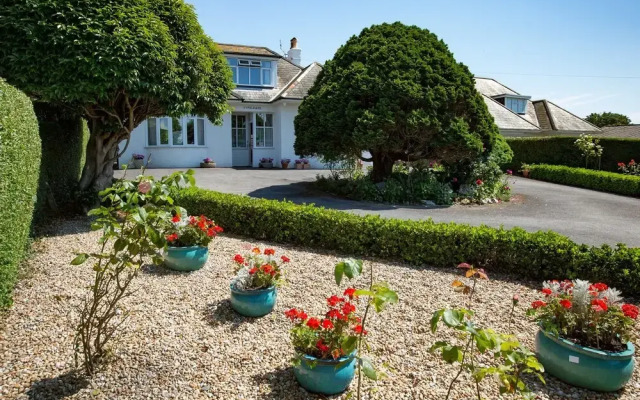 Eypeleaze B & B