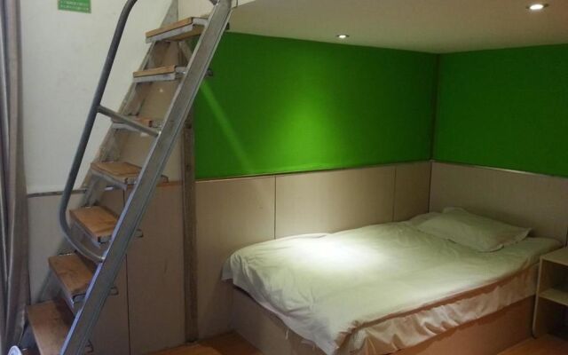 Xinyang Times Inn