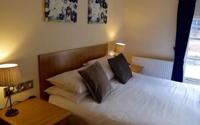 The George Hotel